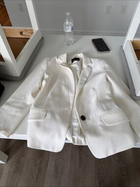 Bershka Ivory Single-Button Tailored Blazer